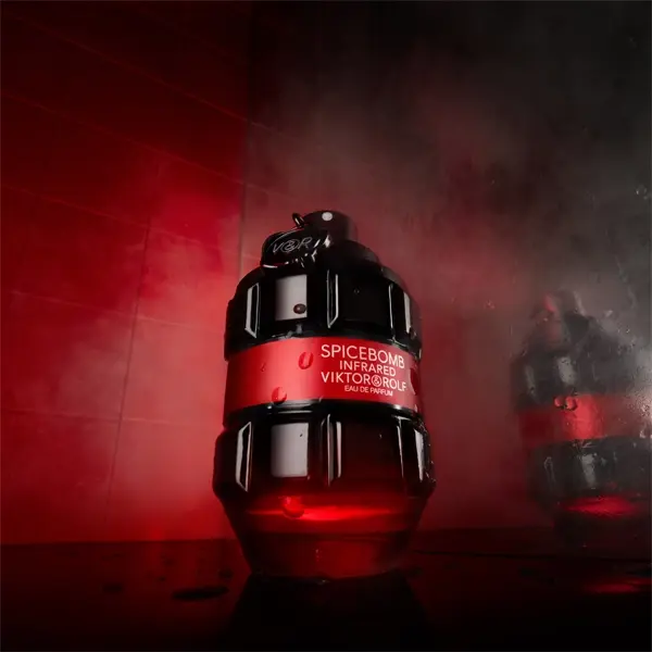 Viktor & Rolf Spicebomb Infrared Eau De Parfum - Seductive Fragrances 